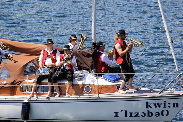 利并非偶然 利并非偶然